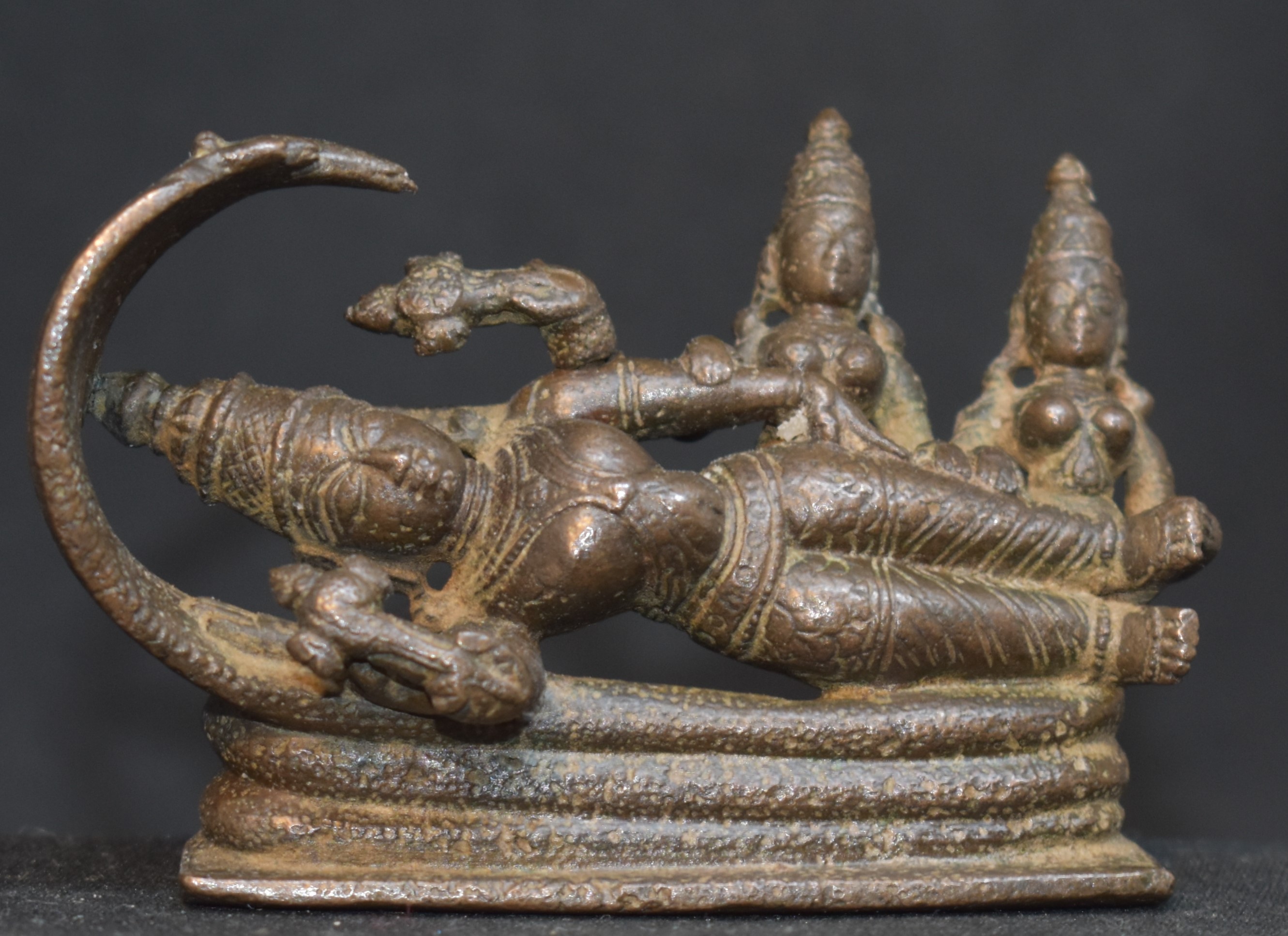 Is there a connection between the sleeping posture of Lord Buddha and Lord  Vishnu? - Quora